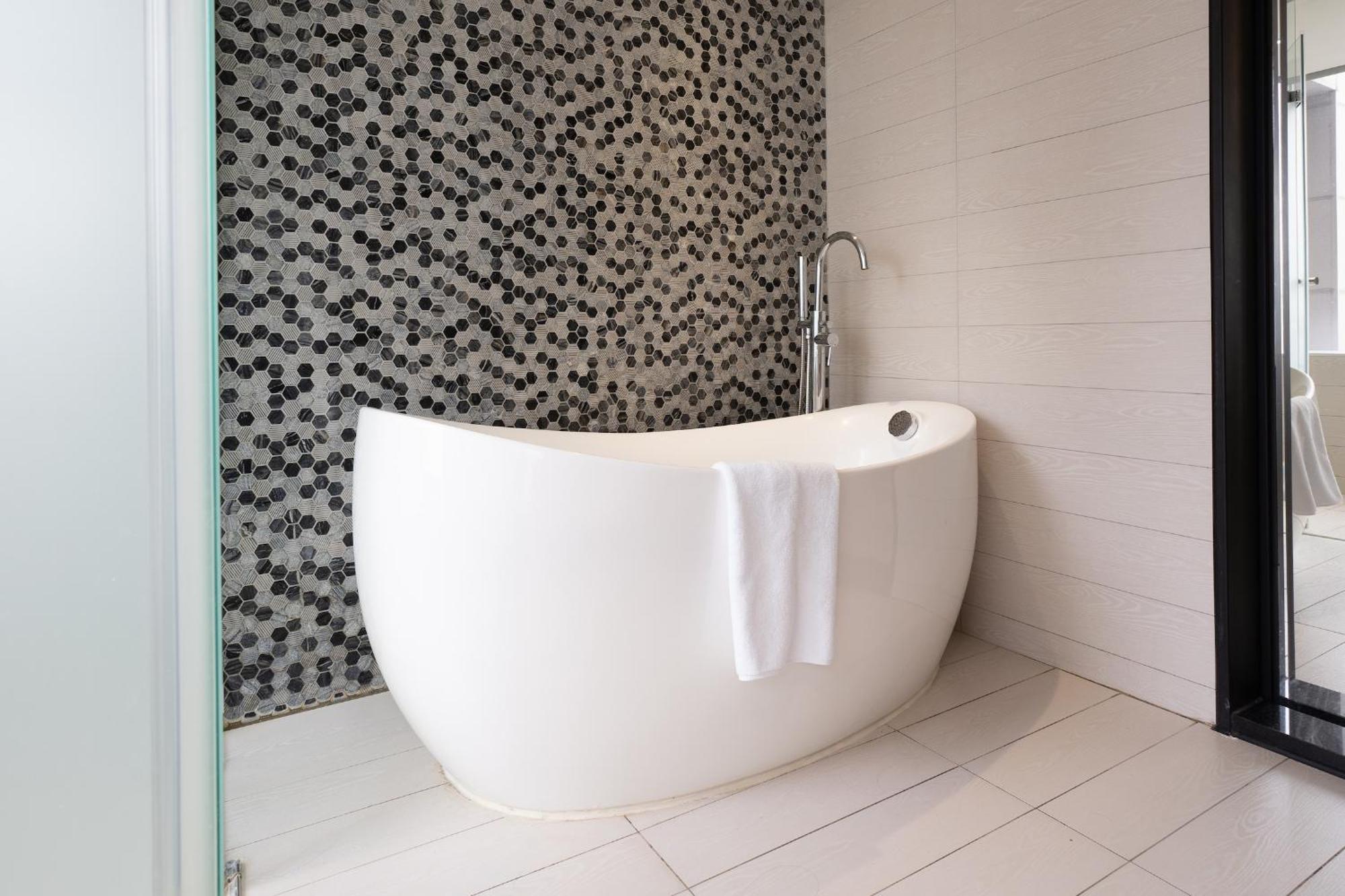 Check Inn Taichung Wenxin Zhongqing Extérieur photo
