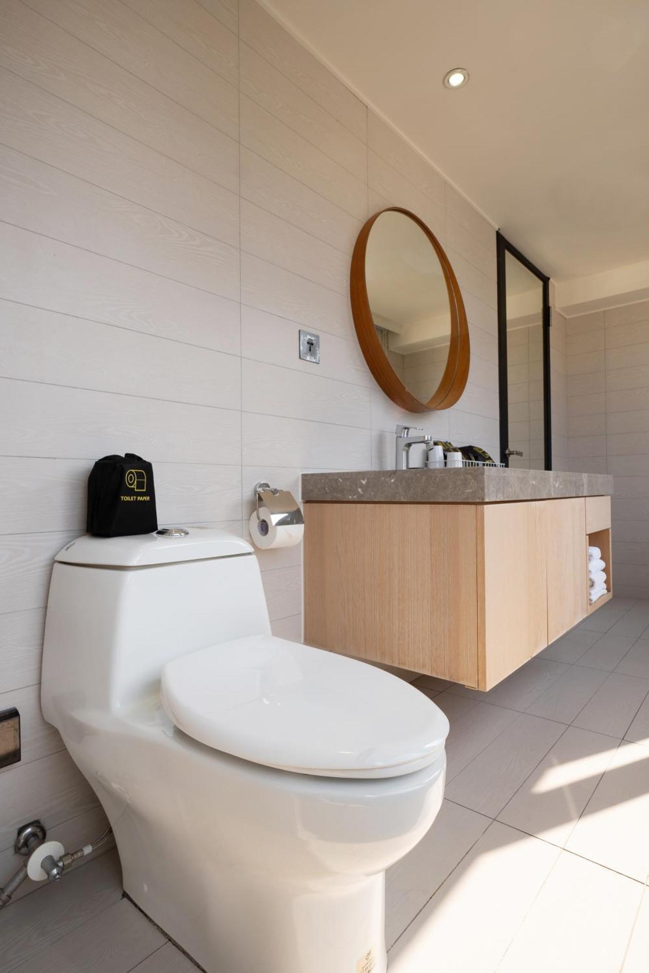 Check Inn Taichung Wenxin Zhongqing Extérieur photo